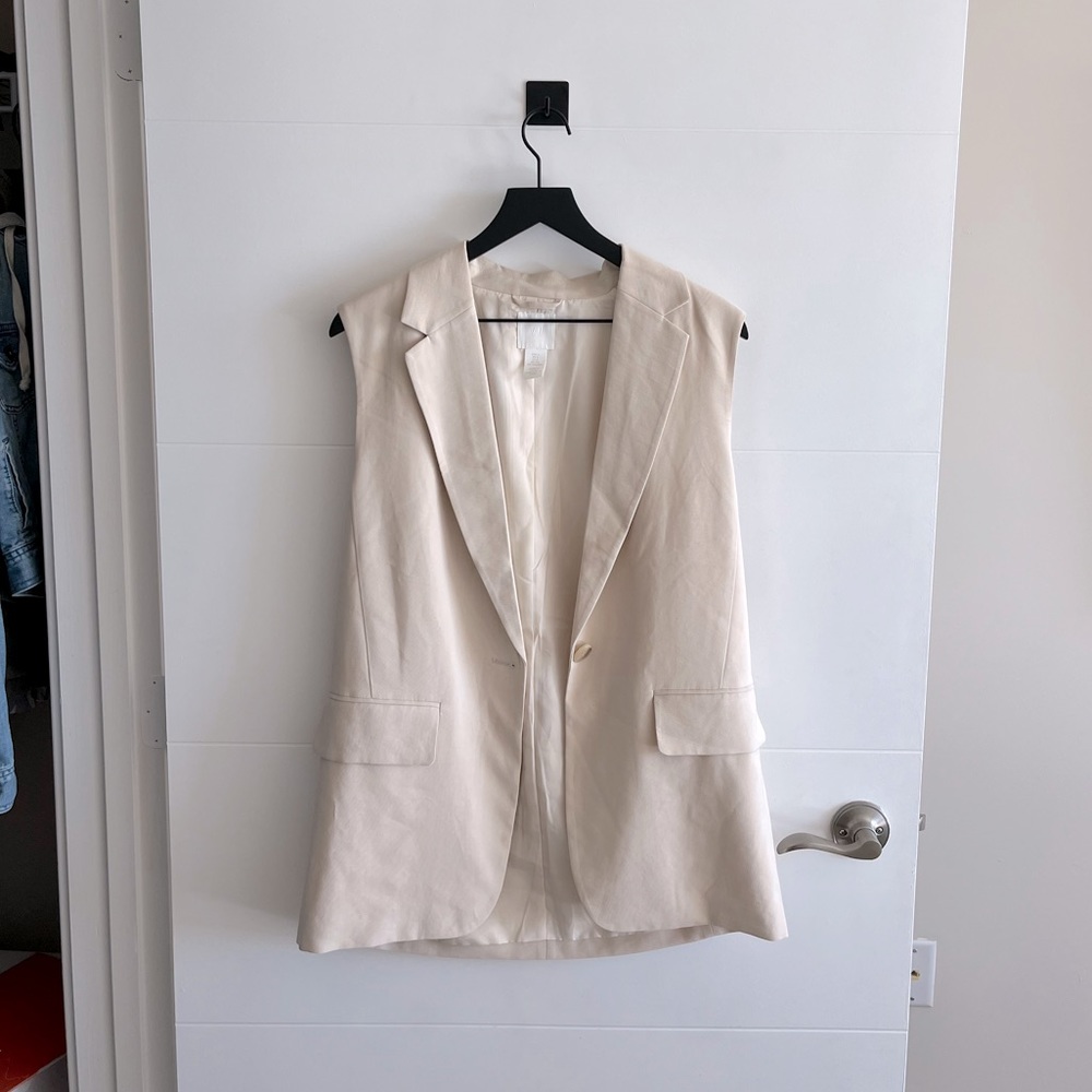 H&M Cream Sleeveless Blazer